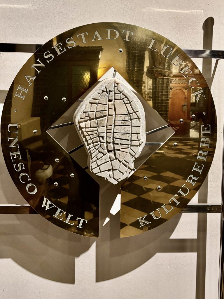 Schild im Lübecker Rathaus