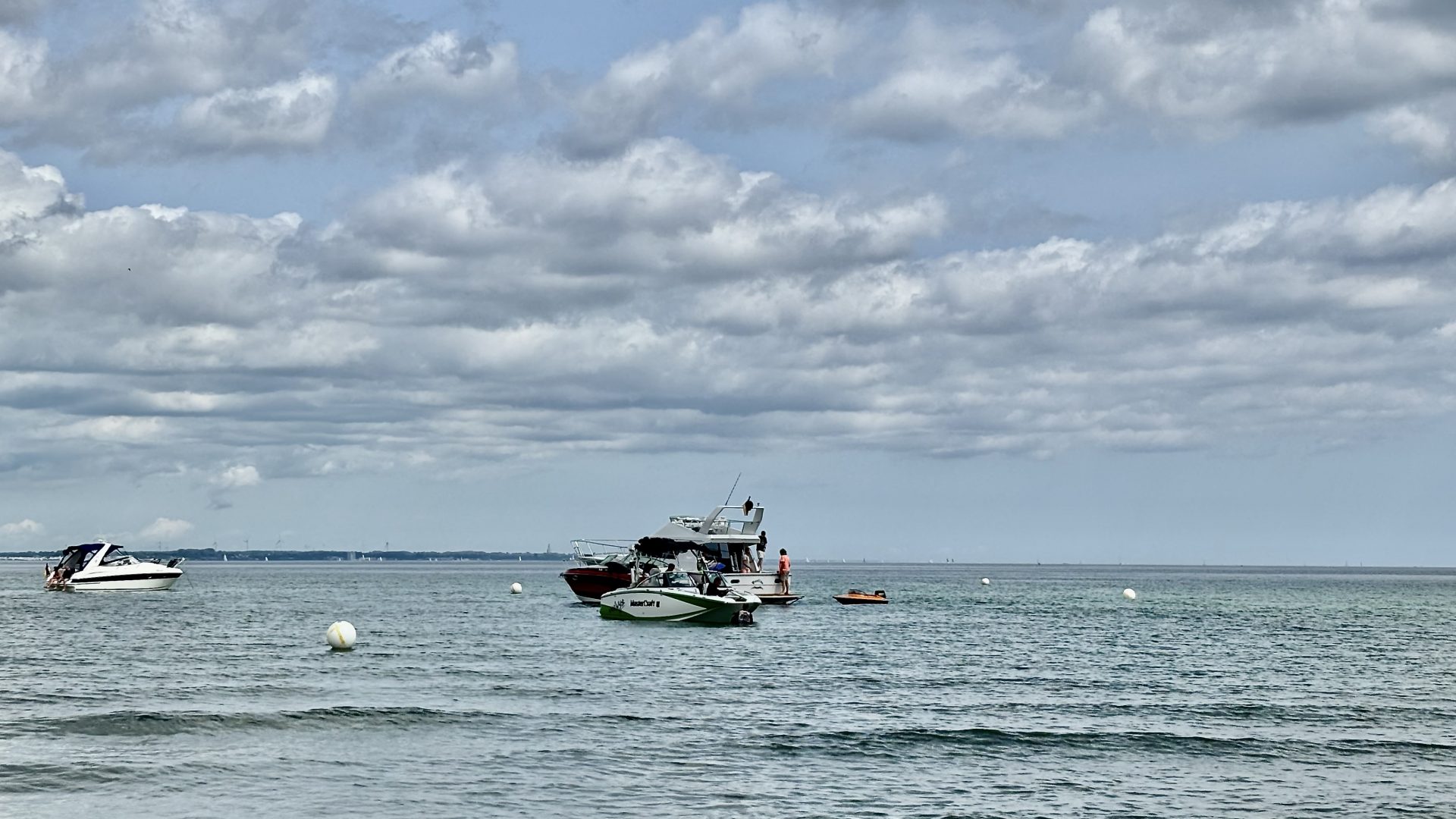 Boot vor dem Timmendorfer Strand